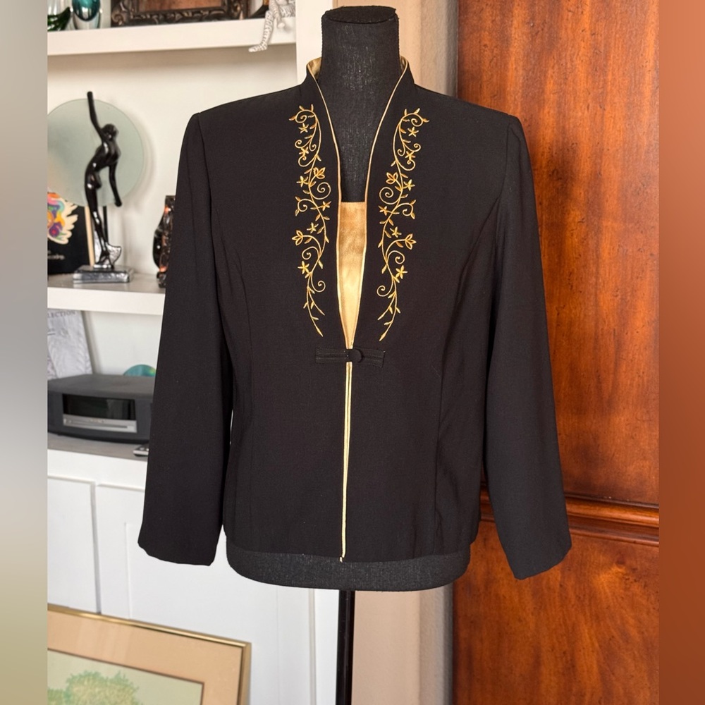 Vintage Miss Dorby Embroidery Jacket and Top‎